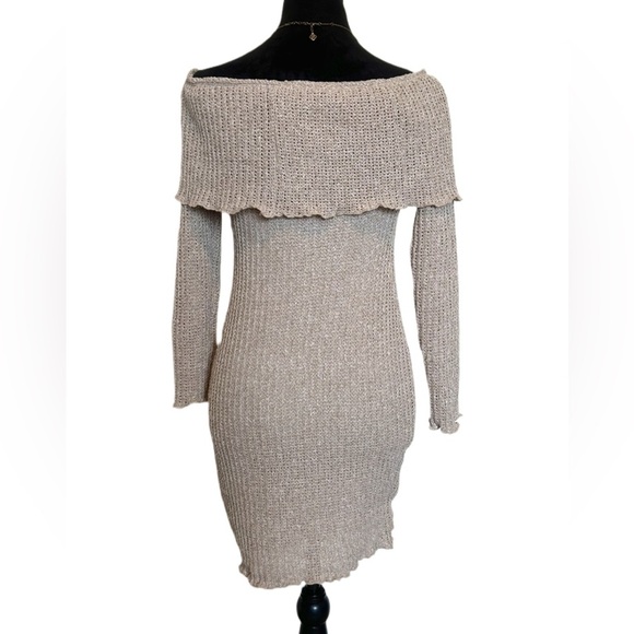 NWT🆕 Windsor Woman’s Medium Fold Over Knit Taupe Ruffled Long-Sleeve Mini Dress - Picture 8 of 12